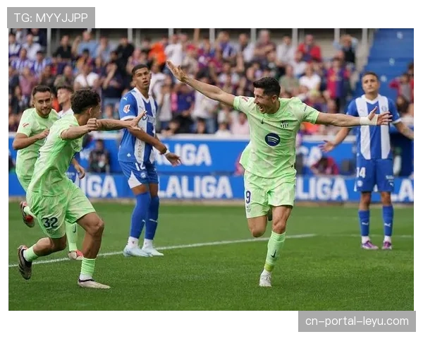 瓦伦西亚2-0阿拉维斯赢下大区德比,亚列姆丘克梅开二度 瓦伦西亚2-0阿拉维斯赢下大区德比,亚列姆丘克梅开二度