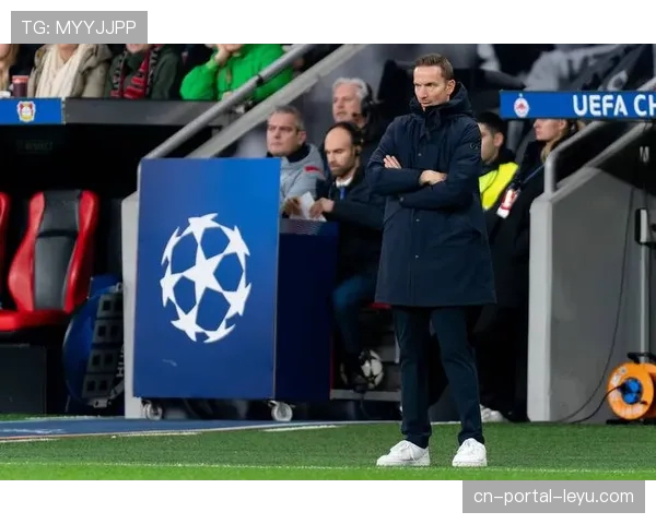 名宿卡拉格专栏:赞扬切尔西年轻中场展现的罕见防守责任感 名宿卡拉格专栏:赞扬切尔西年轻中场展现的罕见防守责任感